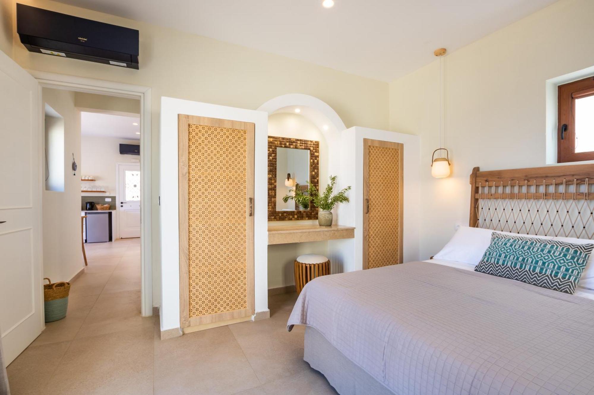 Mertelia Luxury Villas Кира Панагя Экстерьер фото